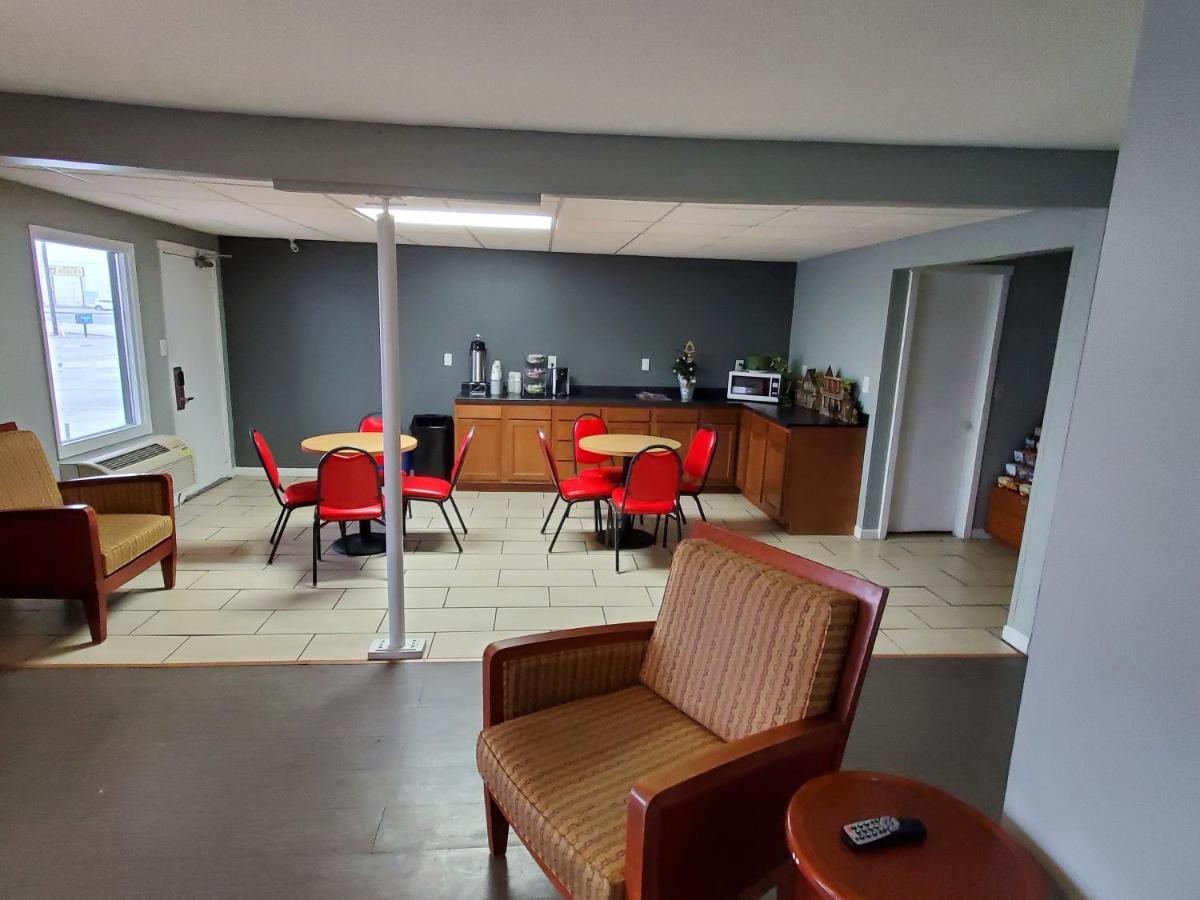 Rodeway Inn Brazil Buitenkant foto